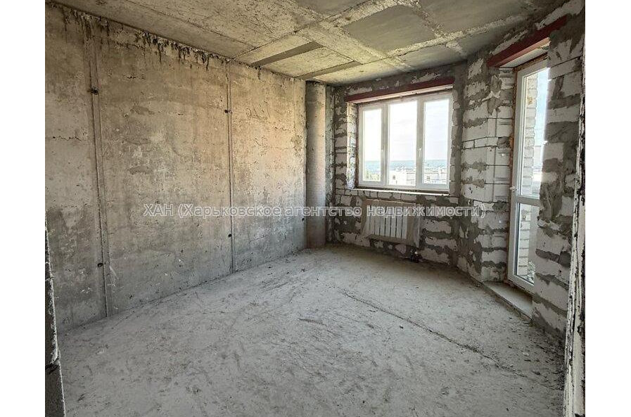 Продам квартиру, Мирослава Мисли ул. , 2 кім., 50 м², без внутренних работ 