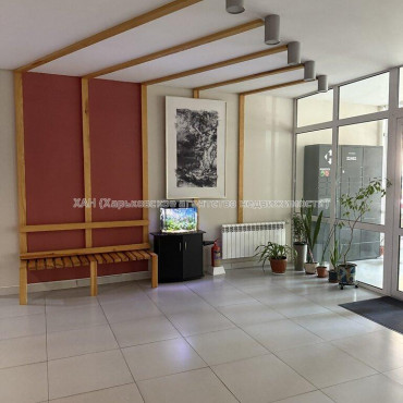 Продам квартиру, Мирослава Мисли ул. , 2 кім., 50 м², без внутренних работ 