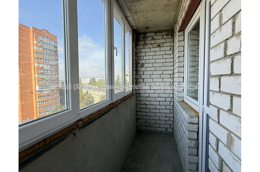 Продам квартиру, Мирослава Мисли ул. , 2 кім., 50 м², без внутренних работ 