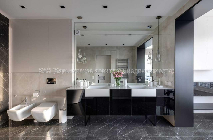 Продам квартиру, Родниковая ул. , 4  ком., 150 м², авторский дизайн 