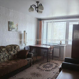 Продам квартиру, Вальтера ул. , 1 кім., 30 м², косметический ремонт