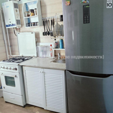 Продам квартиру, Вальтера ул. , 1  ком., 30 м², косметический ремонт 