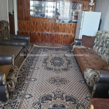 Продам квартиру, Вальтера ул. , 1  ком., 30 м², косметический ремонт 