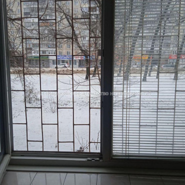 Продам квартиру, Гвардейцев Широнинцев ул. , 1 кім., 32.80 м², советский ремонт 