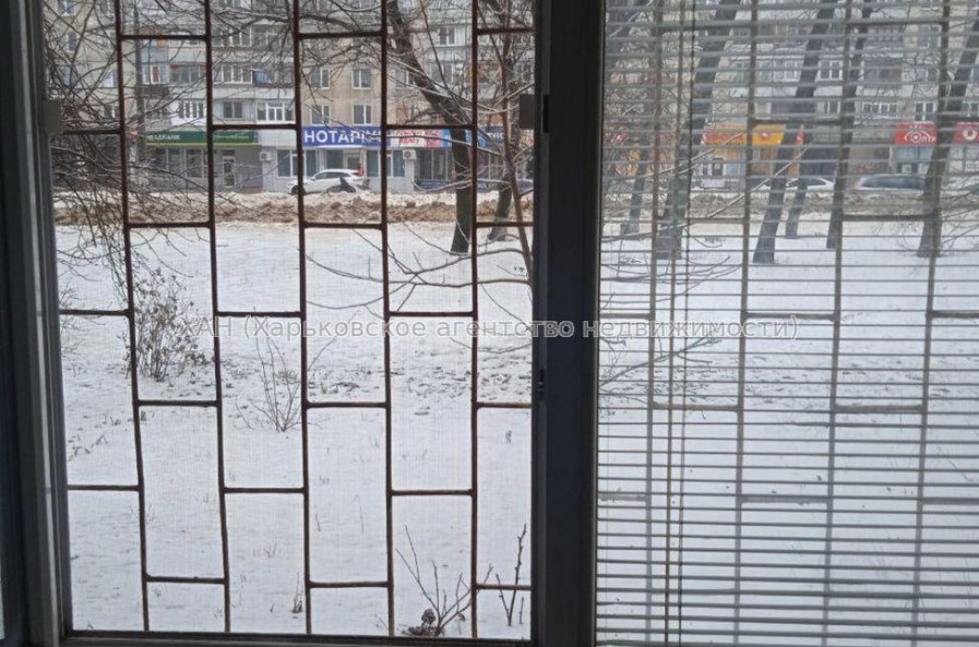 Продам квартиру, Гвардейцев Широнинцев ул. , 1 кім., 32.80 м², советский ремонт 