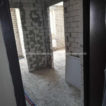 Продам квартиру, Шевченковский пер. , 1 кім., 33.90 м², без внутренних работ 