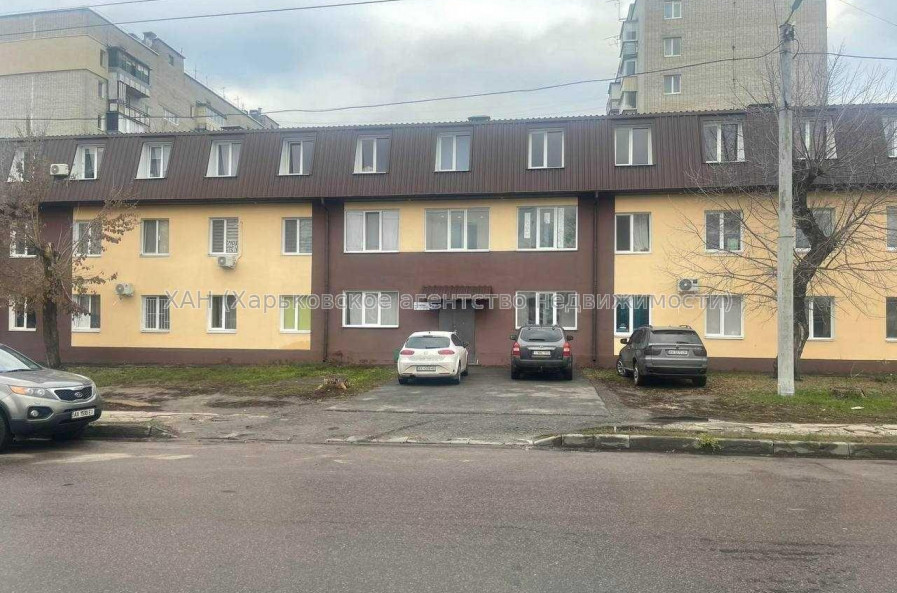 Продам квартиру, Шариковая ул. , 1  ком., 15.70 м², капитальный ремонт 