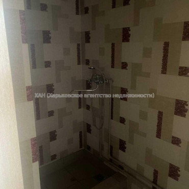 Продам квартиру, Шариковая ул. , 1  ком., 15.70 м², капитальный ремонт 