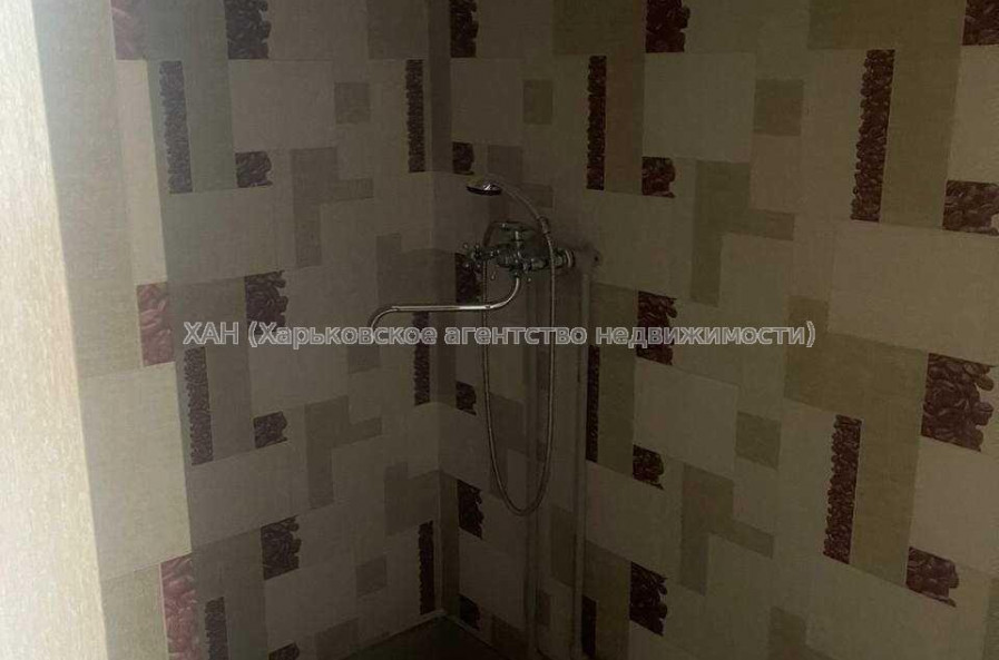 Продам квартиру, Шариковая ул. , 1  ком., 15.70 м², капитальный ремонт 