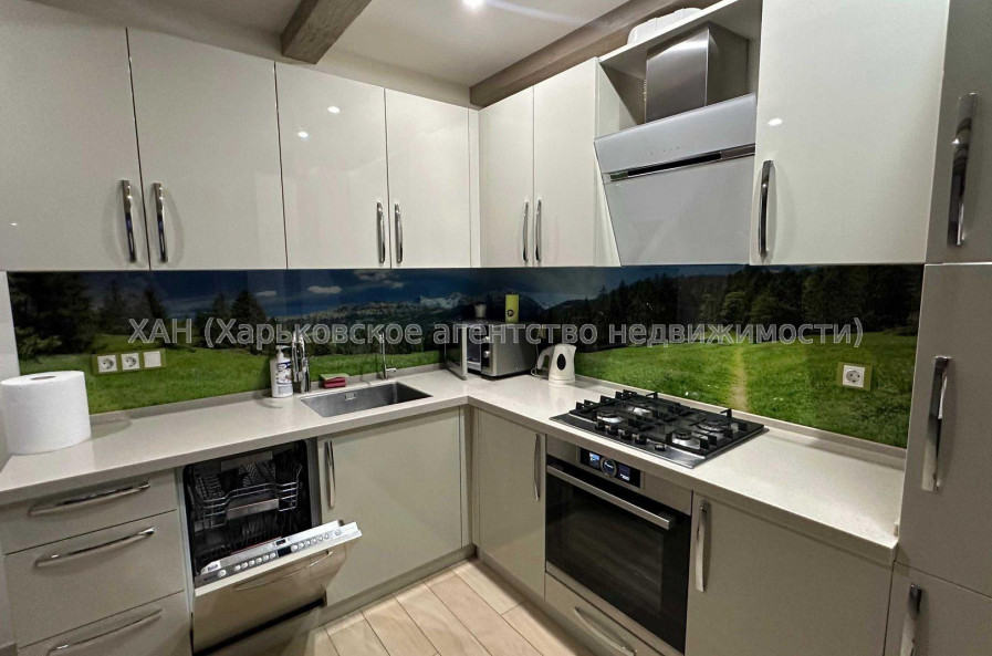 Продам квартиру, Кричевского ул. , 2  ком., 85 м², авторский дизайн 