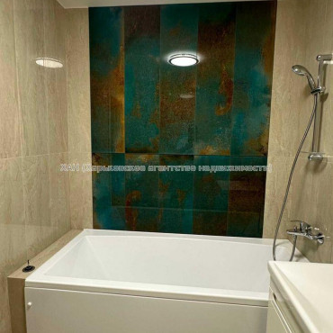 Продам квартиру, Кричевского ул. , 2  ком., 85 м², авторский дизайн 