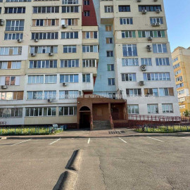 Продам квартиру, Кричевского ул. , 2  ком., 85 м², авторский дизайн