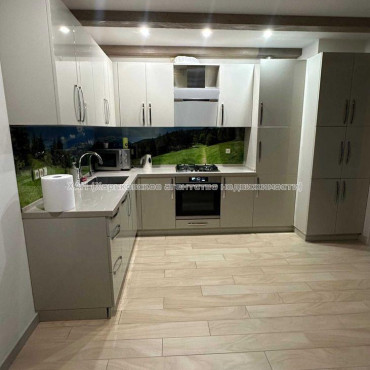 Продам квартиру, Кричевского ул. , 2  ком., 85 м², авторский дизайн 