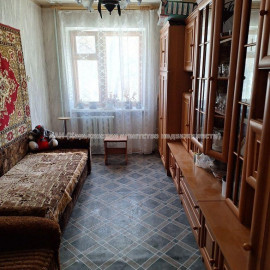 Продам квартиру, Мира ул. , 2  ком., 44 м², советский ремонт