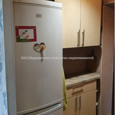 Продам квартиру, Александровский просп. , 1  ком., 29 м², косметический ремонт 