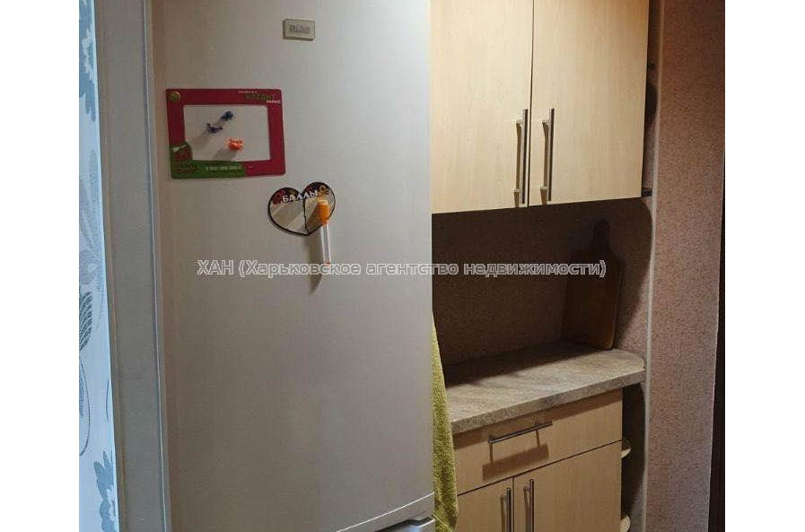 Продам квартиру, Александровский просп. , 1  ком., 29 м², косметический ремонт 