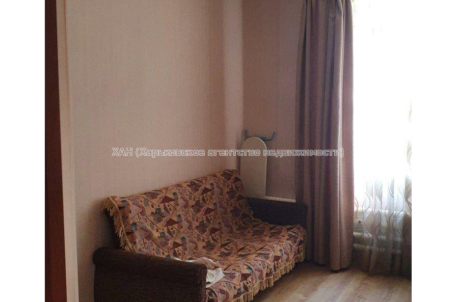 Продам квартиру, Александровский просп. , 1  ком., 29 м², косметический ремонт 