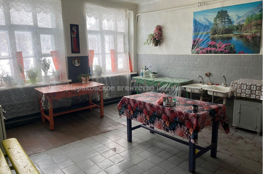 Продам квартиру, Александровский просп. , 1  ком., 29 м², косметический ремонт 