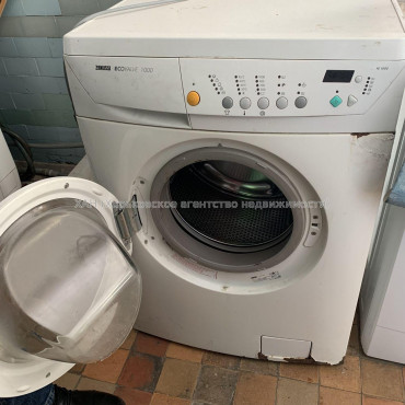 Продам квартиру, Монюшко ул. , 1  ком., 20.80 м², косметический ремонт 