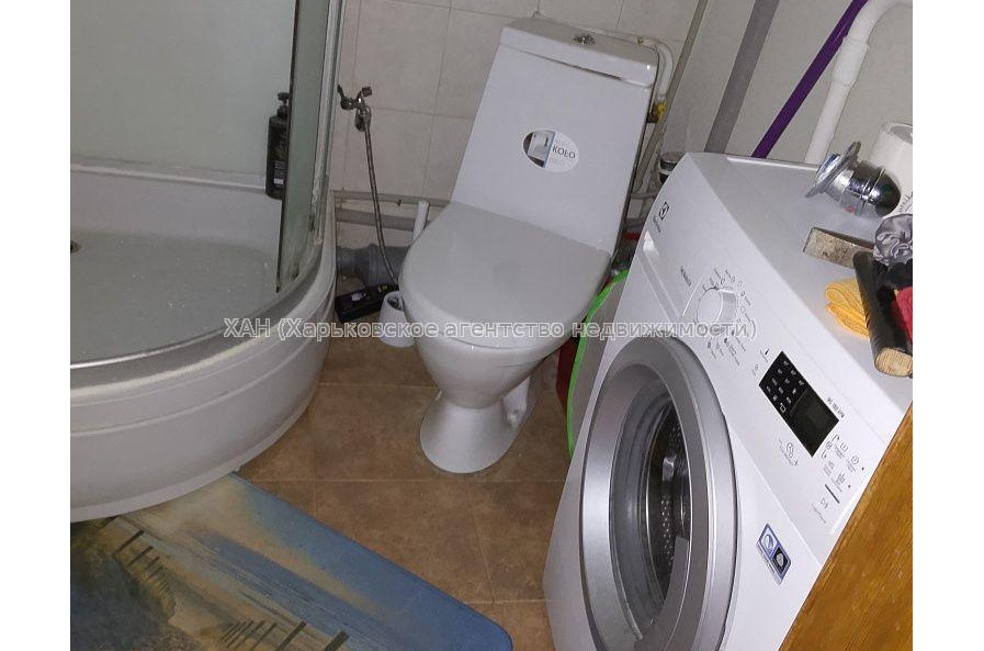 Продам квартиру, Вальтера ул. , 1 кім., 37 м², евроремонт 