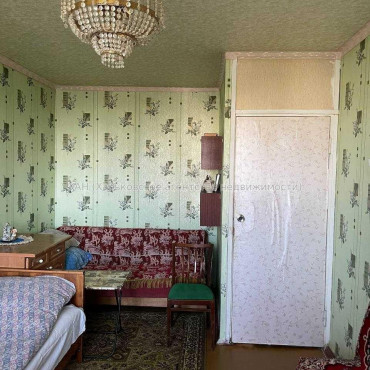 Продам квартиру, Салтовское шоссе , 3 кім., 65 м², советский ремонт 