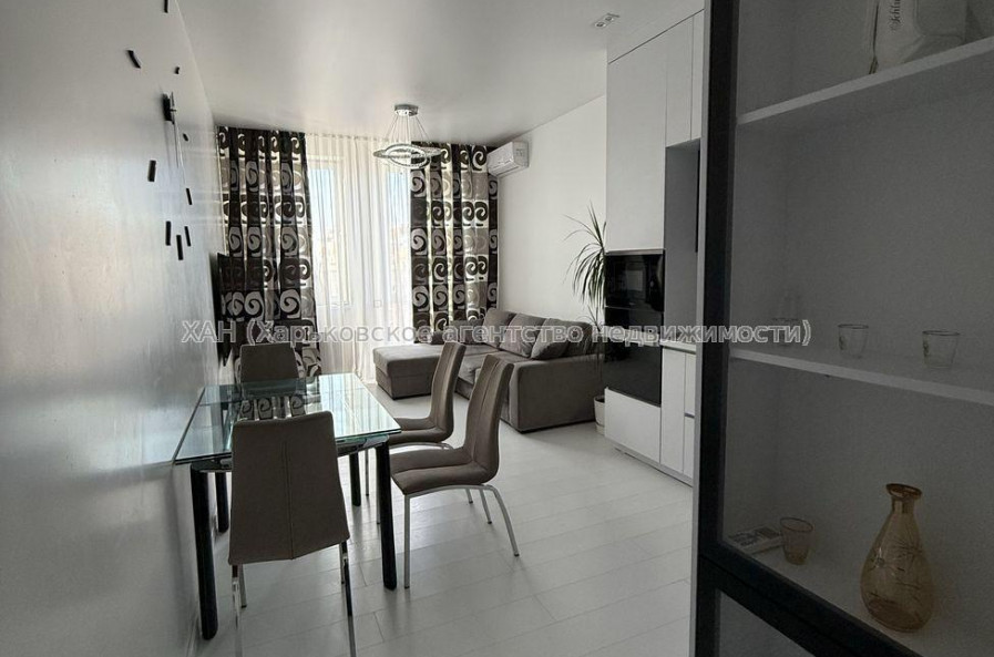 Продам квартиру, Клочковская ул. , 2  ком., 81 м², авторский дизайн 