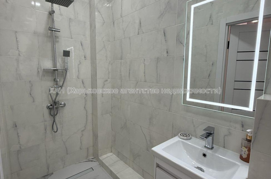 Продам квартиру, Клочковская ул. , 2  ком., 81 м², авторский дизайн 