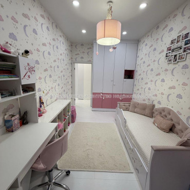 Продам квартиру, Клочковская ул. , 2  ком., 81 м², авторский дизайн 