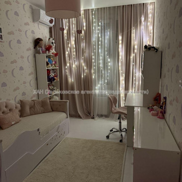 Продам квартиру, Клочковская ул. , 2  ком., 81 м², авторский дизайн 