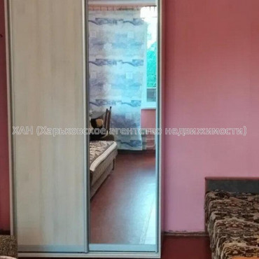 Продам квартиру, Барабашова академика ул. , 38 , 1 кім., 33 м², косметический ремонт 