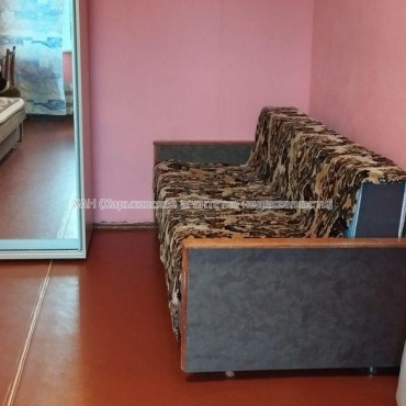 Продам квартиру, Барабашова академика ул. , 38 , 1 кім., 33 м², советский ремонт 