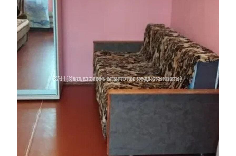 Продам квартиру, Барабашова академика ул. , 38 , 1 кім., 33 м², косметический ремонт 