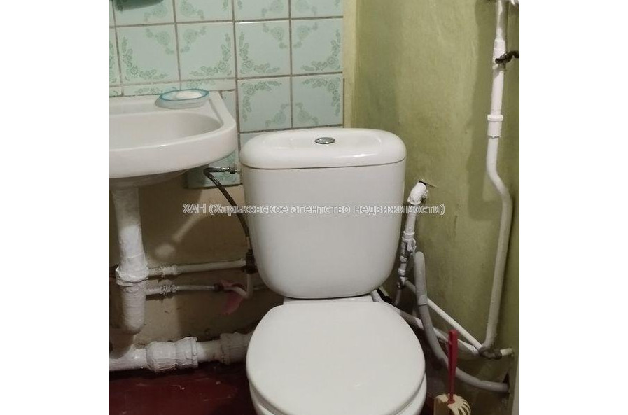 Продам квартиру, Барабашова академика ул. , 38 , 1 кім., 33 м², советский ремонт 