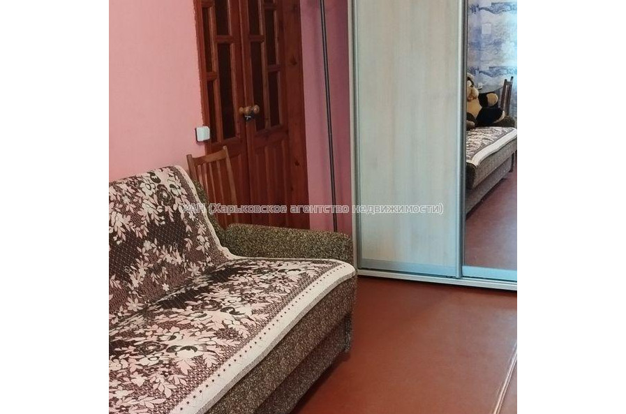 Продам квартиру, Барабашова академика ул. , 38 , 1 кім., 33 м², советский ремонт 