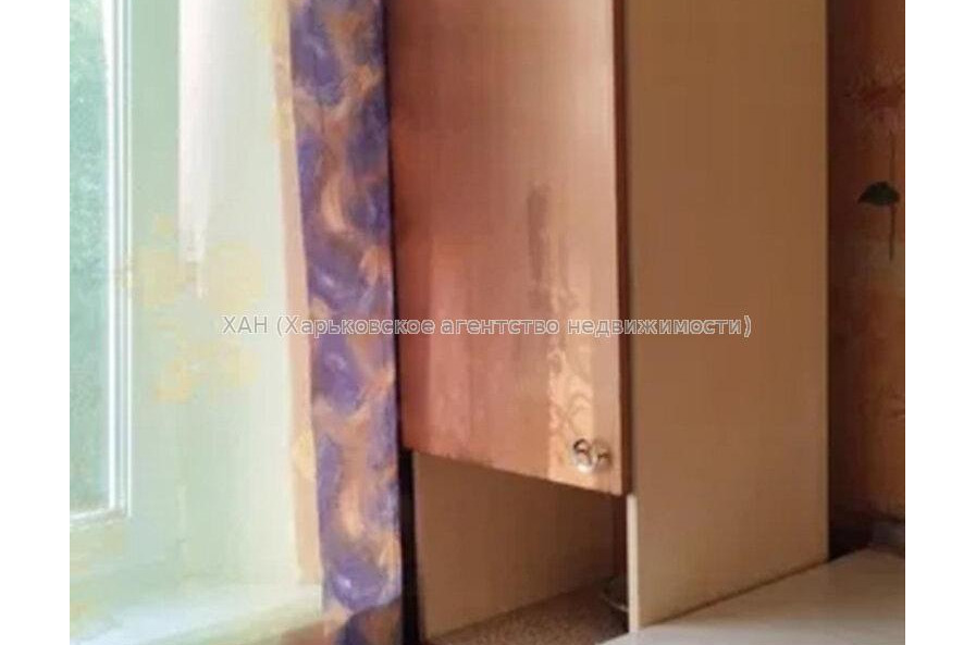 Продам квартиру, Барабашова академика ул. , 38 , 1 кім., 33 м², косметический ремонт 