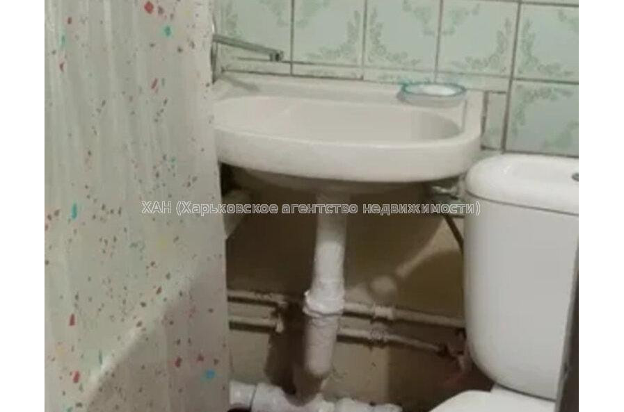 Продам квартиру, Барабашова академика ул. , 38 , 1 кім., 33 м², косметический ремонт 