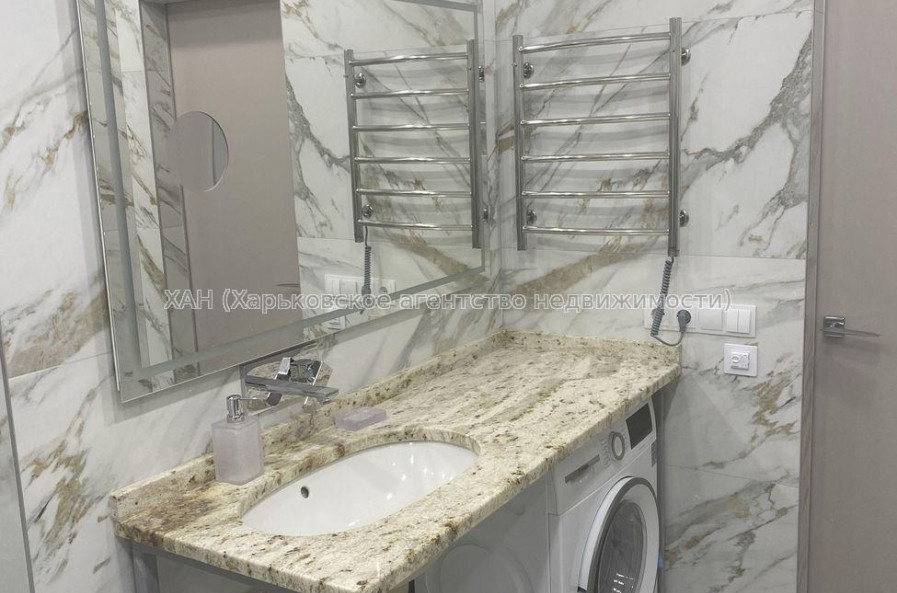 Продам квартиру, Европейская ул. , 2  ком., 59 м², авторский дизайн 