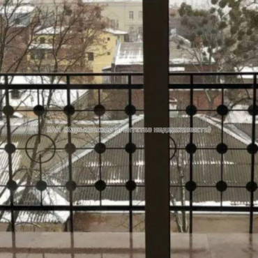 Продам квартиру, Чернышевская ул. , 1  ком., 72 м², авторский дизайн 