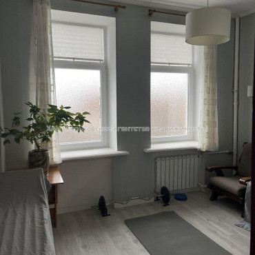 Продам квартиру, Героев Харькова просп. , 4  ком., 100 м², капитальный ремонт 