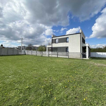 Продам будинок, Аскольдовская ул. , 145 м², 15 соток, евроремонт 