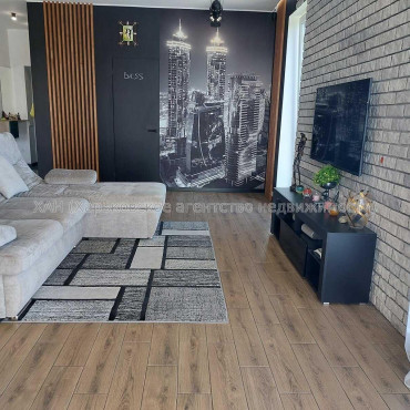 Продам будинок, Аскольдовская ул. , 145 м², 15 соток, евроремонт 