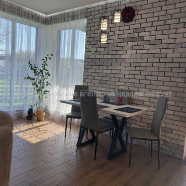 Продам будинок, Аскольдовская ул. , 145 м², 15 соток, евроремонт 