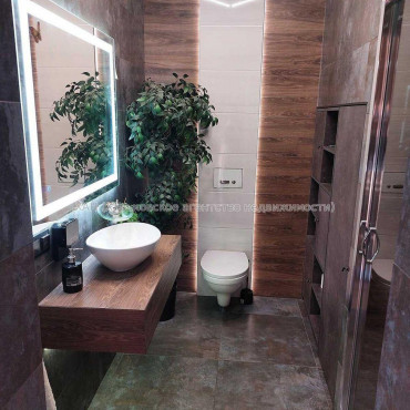 Продам будинок, Аскольдовская ул. , 145 м², 15 соток, евроремонт 