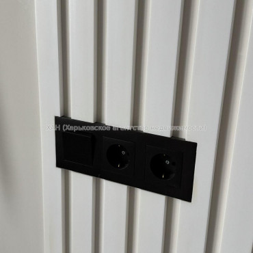 Продам квартиру, Франковская ул. , 2  ком., 66.80 м², частичный ремонт 