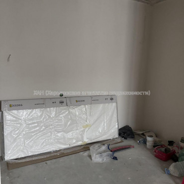 Продам квартиру, Франковская ул. , 2  ком., 66.80 м², частичный ремонт 