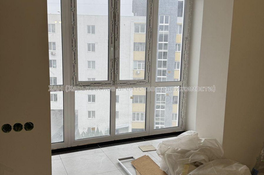 Продам квартиру, Франковская ул. , 2  ком., 66.80 м², частичный ремонт 