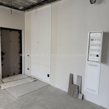 Продам квартиру, Франковская ул. , 2  ком., 66.80 м², частичный ремонт 