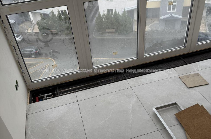 Продам квартиру, Франковская ул. , 2  ком., 66.80 м², частичный ремонт 