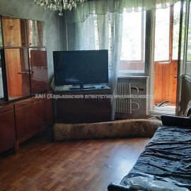 Продам квартиру, Клочковская ул. , 3 кім., 71 м², косметический ремонт