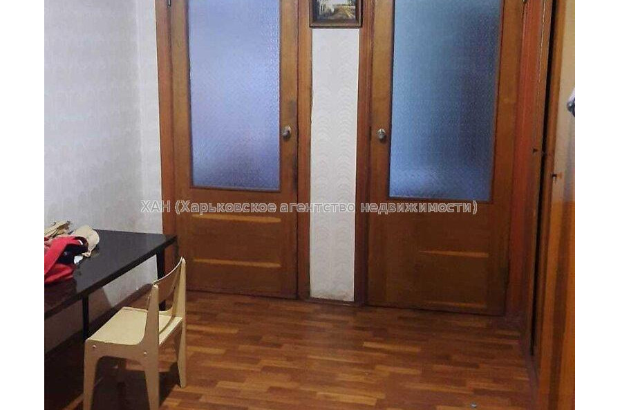 Продам квартиру, Клочковская ул. , 3 кім., 71 м², косметический ремонт 